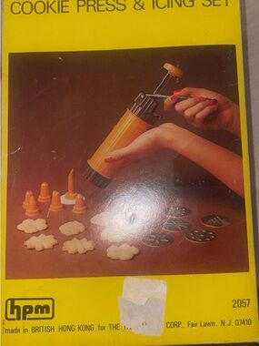 Vintage Cookie Press & Decorating Nozzles Set